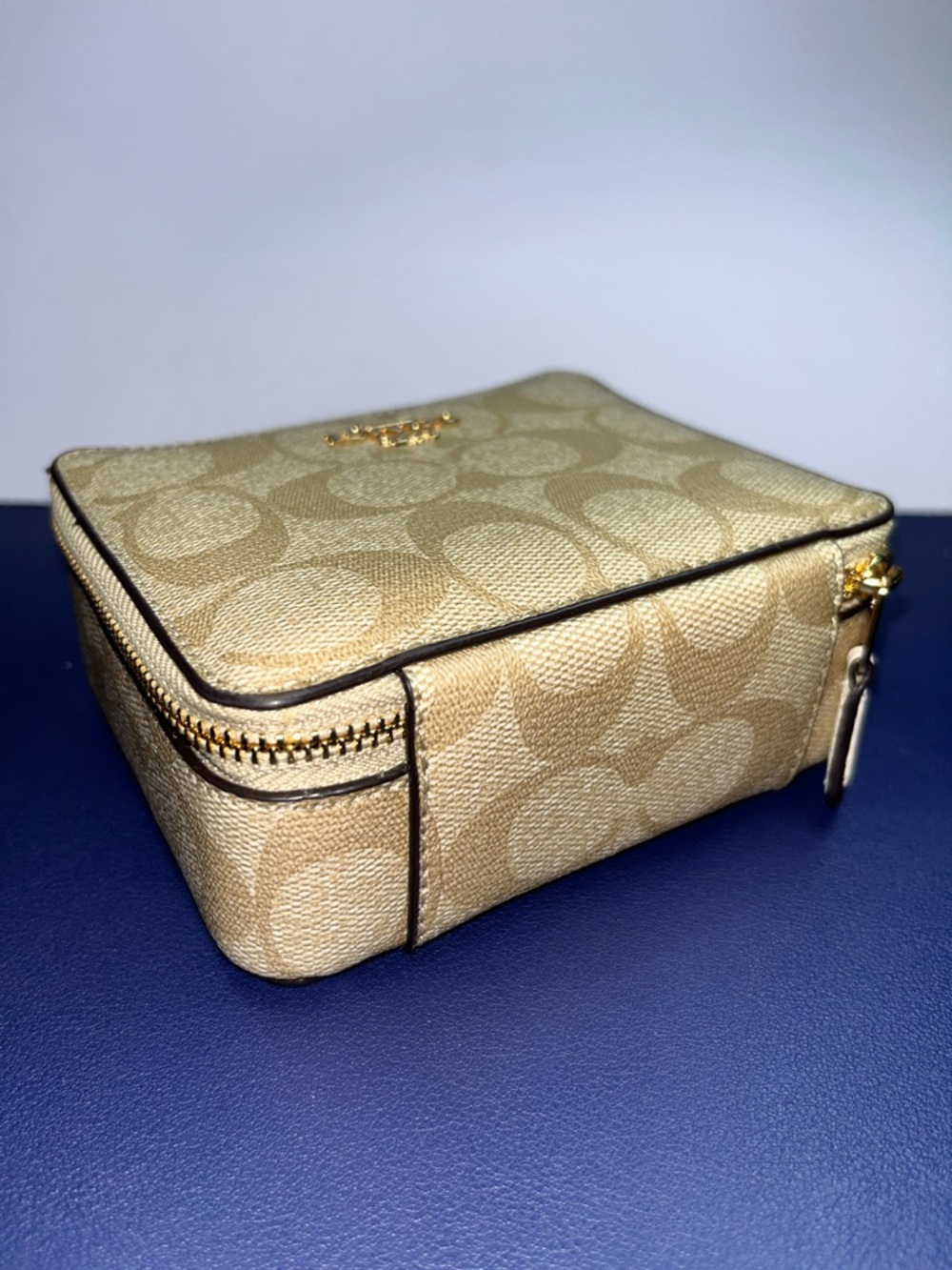 SOLD -  COACH Signature Canvas Jewelry Case - Picture 8 of 11